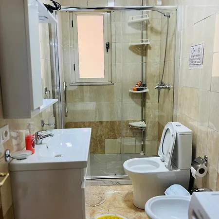 Albis 1 * טיראנה